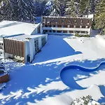 Szálloda Hotel Gruesch