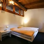 Hotel Gruesch Szálloda 3*
