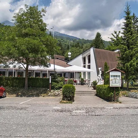 Hotel Hotel Grüsch 3*