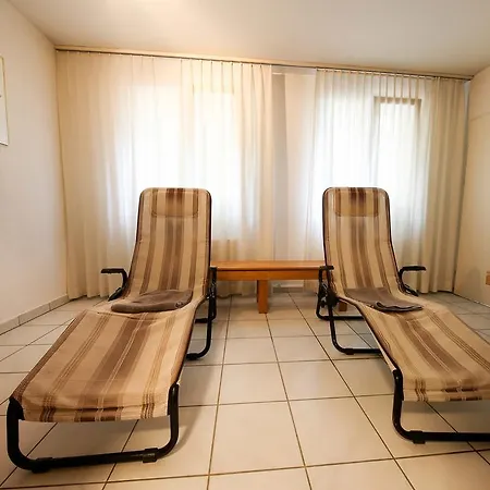 מלון Hotel Gruesch Grüsch