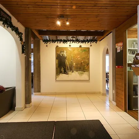 Hotel Gruesch Hotel 3*